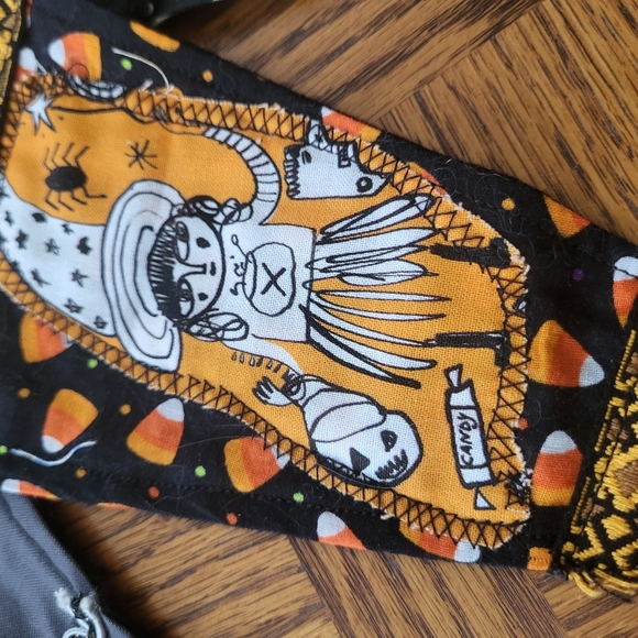 Handmade Halloween Bunting - Picture 5 of 16